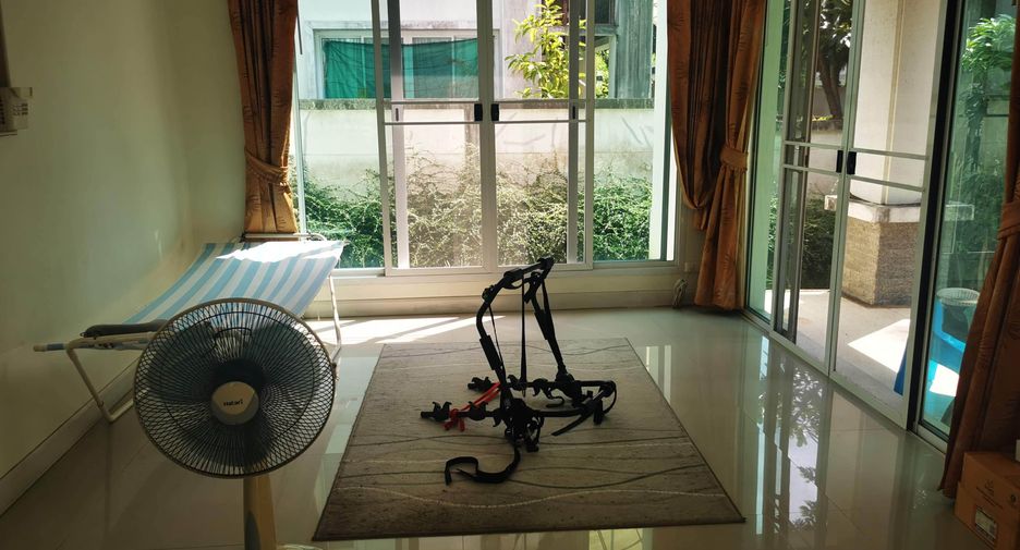 For sale 3 ベッドルーム house in Prawet, Bangkok