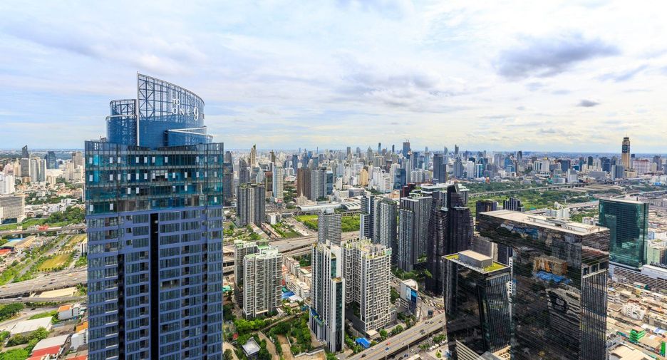 For sale and for rent 2 bedrooms condo in Huai Khwang, Bangkok