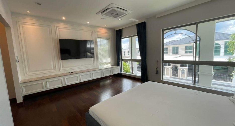 For sale 4 bedrooms house in Lat Krabang, Bangkok