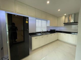 出售 4 卧室 独立屋 在 Lat Krabang, 曼谷