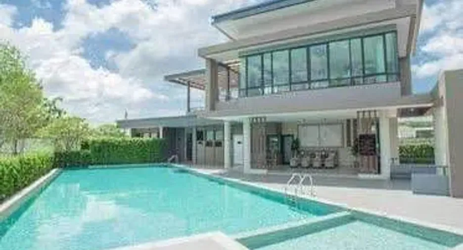 For rent 2 bedrooms house in Mueang Phuket, Phuket