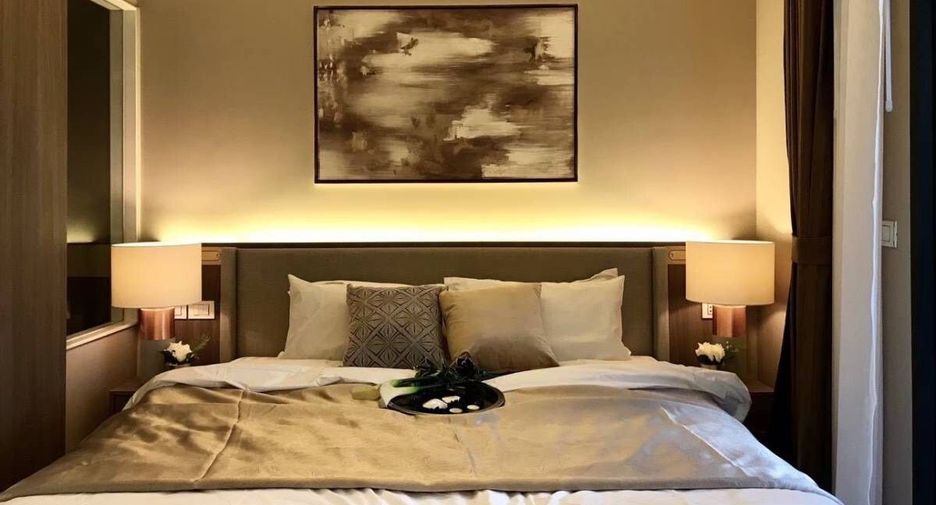 For sale 1 bed condo in Khlong Toei, Bangkok