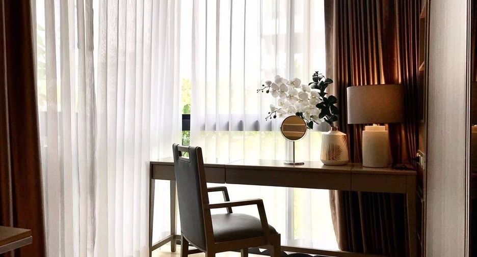 For sale 1 bed condo in Khlong Toei, Bangkok