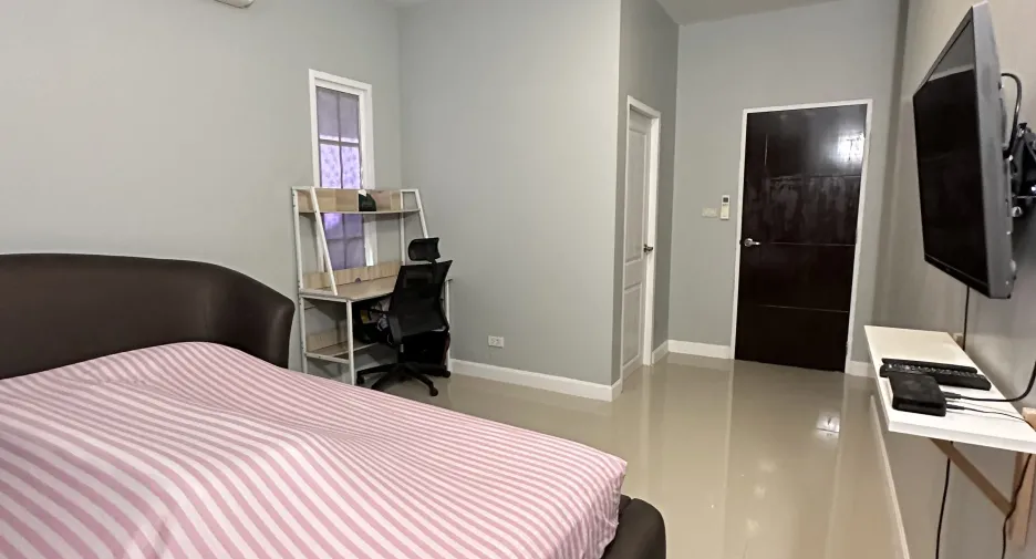 Haus zum Kauf und zur Miete mit 3 Zimmer in Si Maha Phot, Prachin Buri