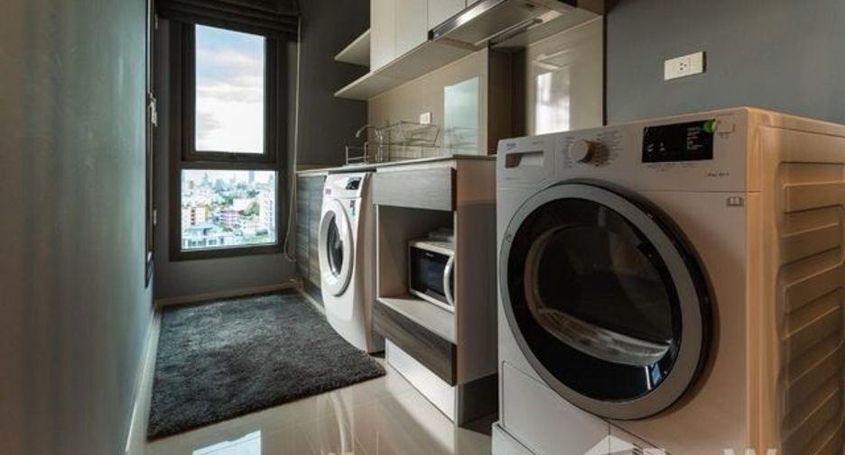 For sale 1 bed condo in Huai Khwang, Bangkok