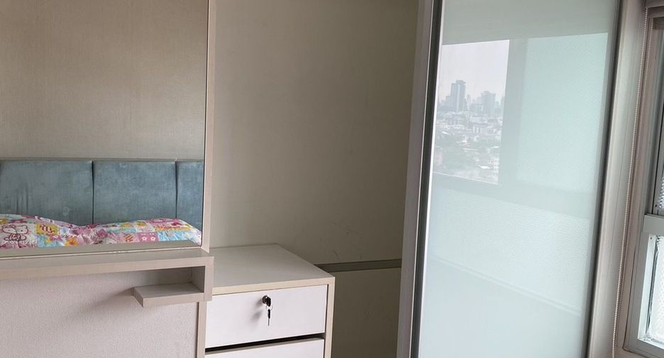 For sale 1 bed condo in Wang Thonglang, Bangkok