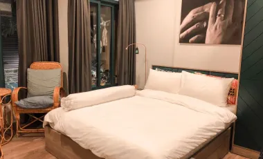 For sale 1 bed condo in Khlong Toei, Bangkok
