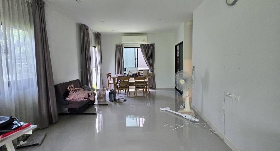 Haus zum Kauf mit 3 Zimmer in Lat Lum Kaeo, Pathum Thani