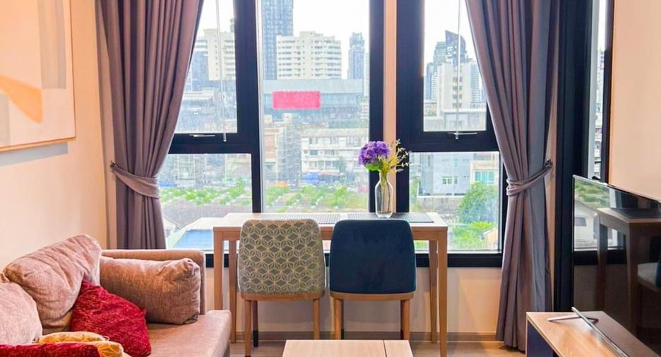 For sale 1 bed condo in Watthana, Bangkok