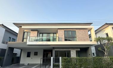 For sale そして for rent 4 ベッドルーム house in Bang Phli, Samut Prakan