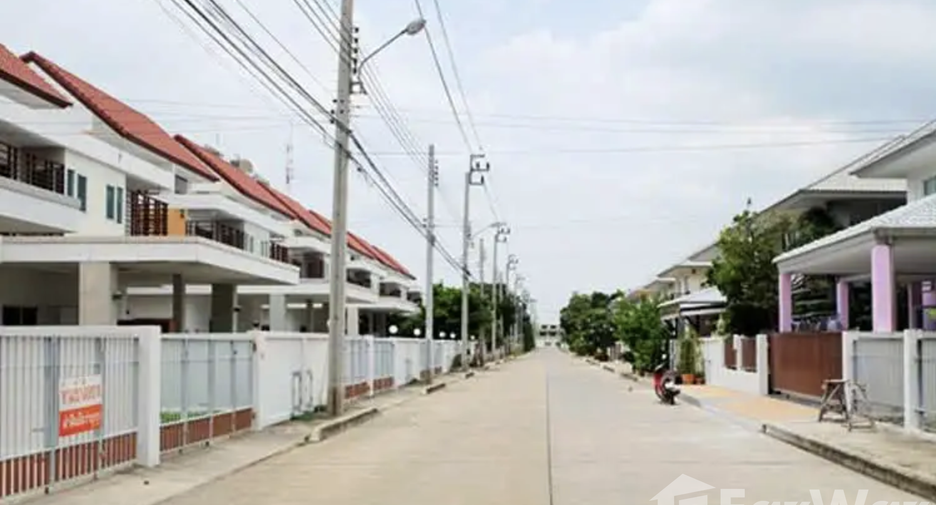 For rent 3 bedrooms house in Bang Kruai, Nonthaburi