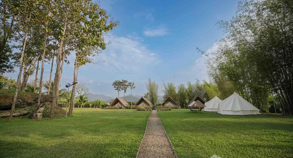 Hotel zum Kauf mit 4 Zimmer in Chiang Dao, Chiang Mai