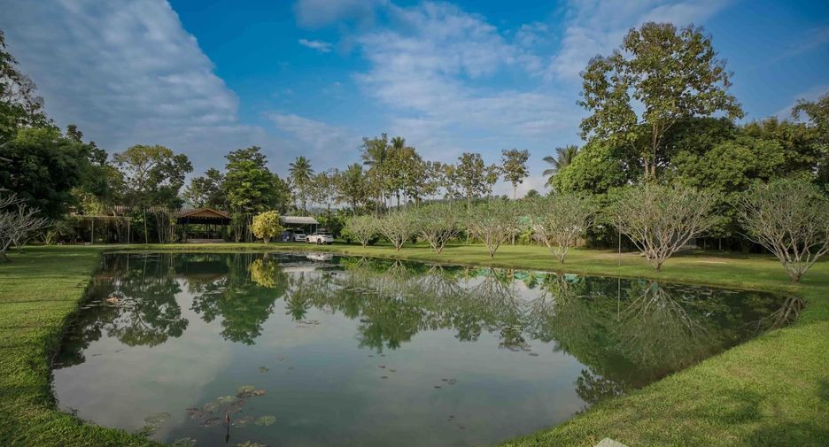 Hotel zum Kauf mit 4 Zimmer in Chiang Dao, Chiang Mai
