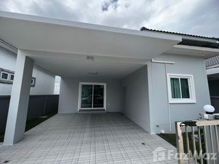 For rent 3 bedrooms townhouse in Mueang Phuket, Phuket