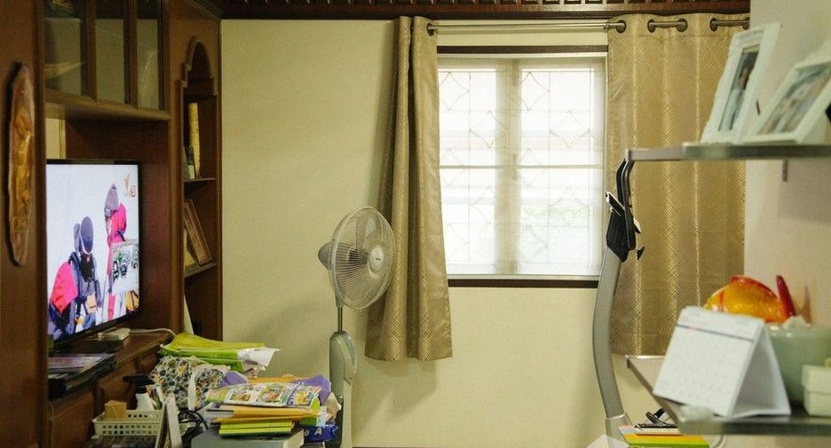 For sale 4 bedrooms house in Mueang Chanthaburi, Chanthaburi