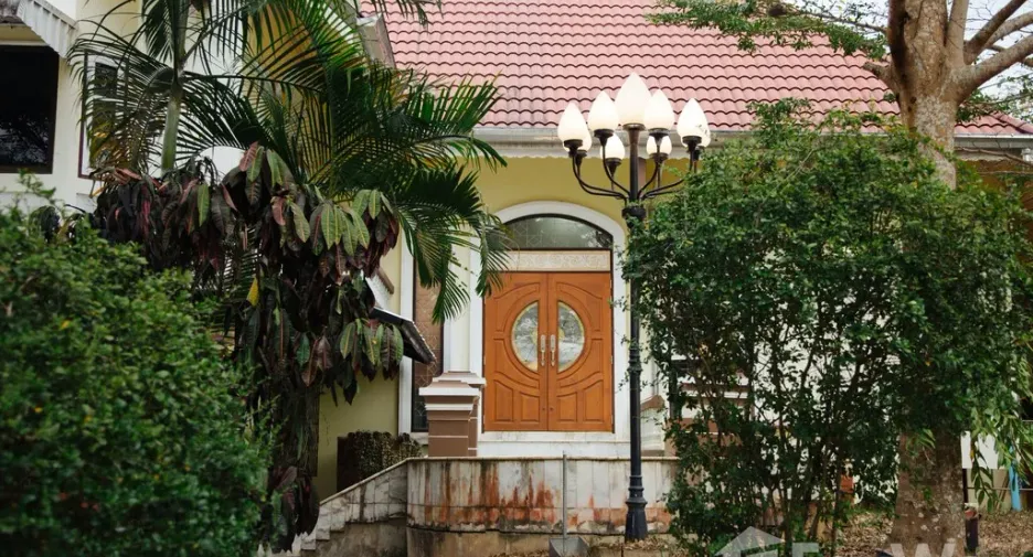 For sale 4 bedrooms house in Mueang Chanthaburi, Chanthaburi