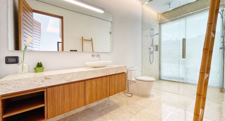 Villa zur Miete mit 5 Zimmer in Thalang, Phuket