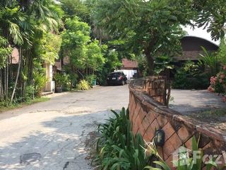 出售 土地 在 Lat Phrao, 曼谷