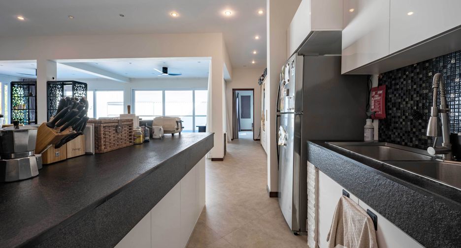 For sale 3 bedrooms villa in Thalang, Phuket