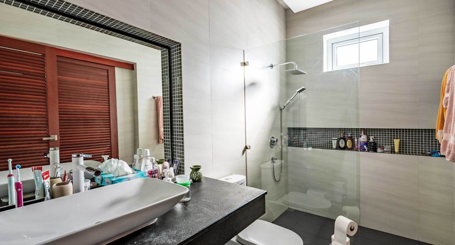 For sale 3 bedrooms villa in Thalang, Phuket