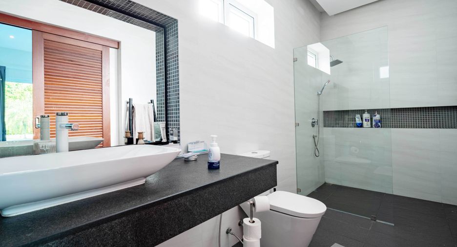 For sale 3 bedrooms villa in Thalang, Phuket