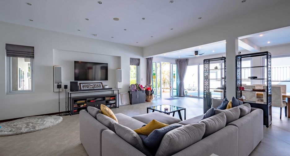 For sale 3 bedrooms villa in Thalang, Phuket