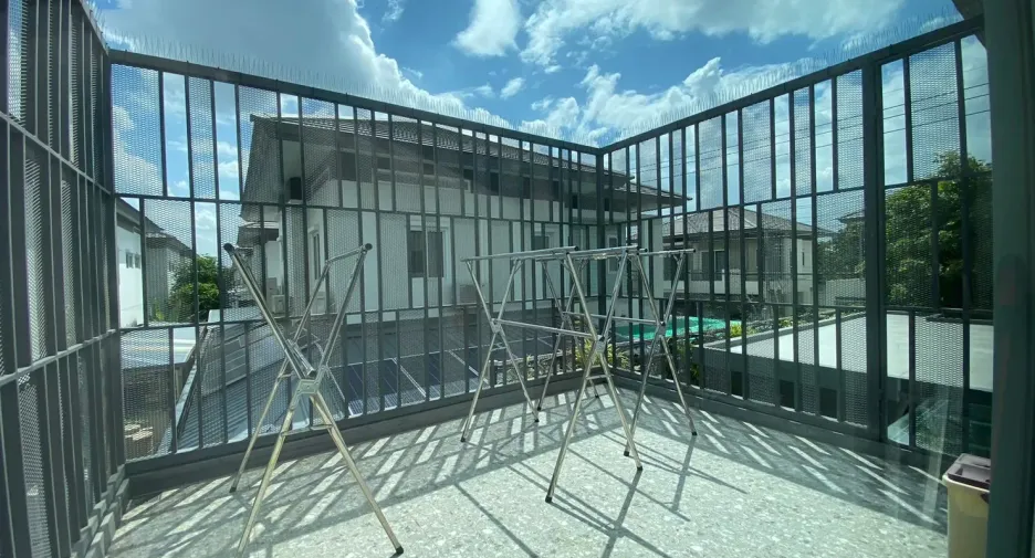 For sale 4 bedrooms house in Khan Na Yao, Bangkok