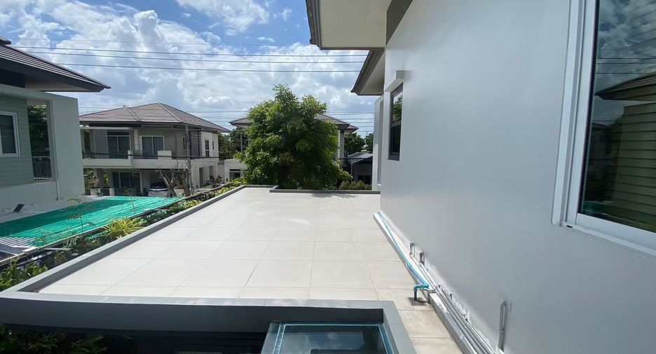 For sale 4 bedrooms house in Khan Na Yao, Bangkok