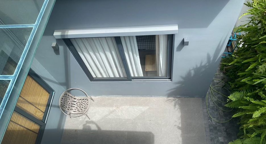 For sale 4 bedrooms house in Khan Na Yao, Bangkok