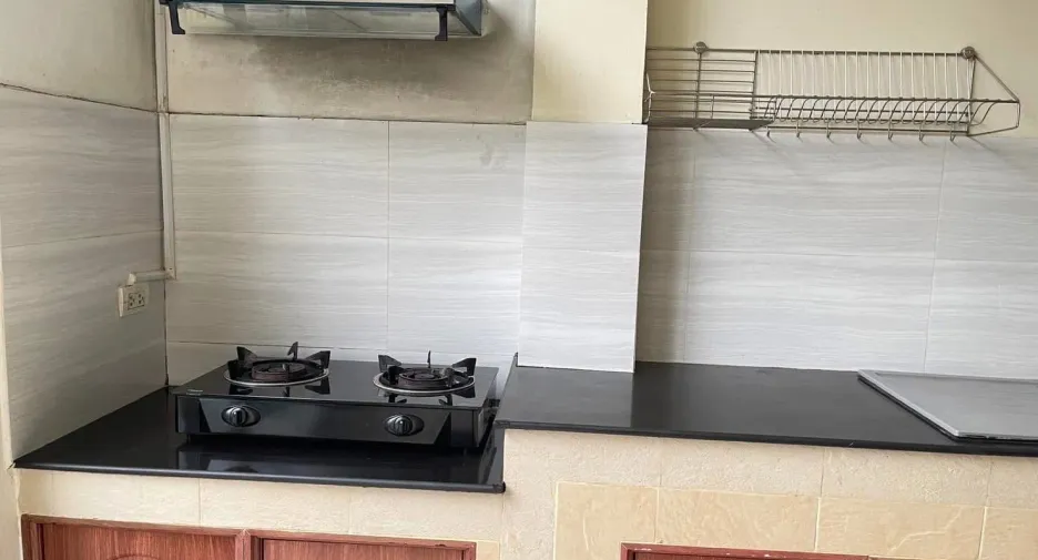 For rent 5 bedrooms house in Mueang Nonthaburi, Nonthaburi