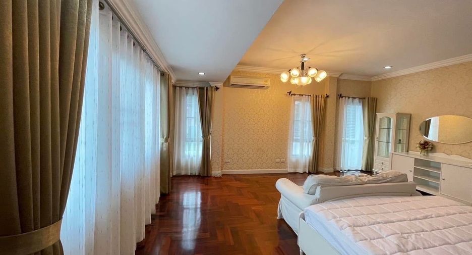 For rent 5 bedrooms house in Mueang Nonthaburi, Nonthaburi