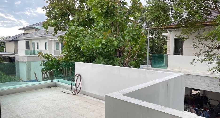 For rent 5 bedrooms house in Mueang Nonthaburi, Nonthaburi