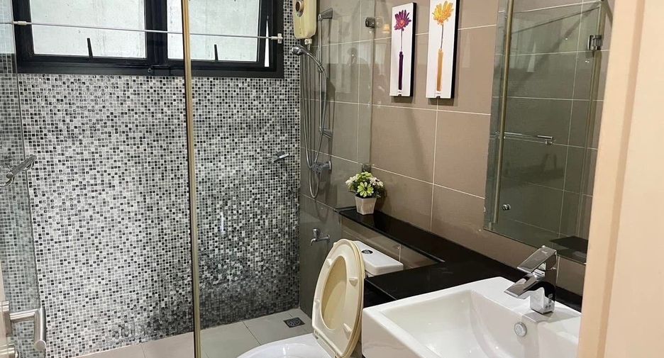For rent 5 ベッドルーム house in Mueang Nonthaburi, Nonthaburi