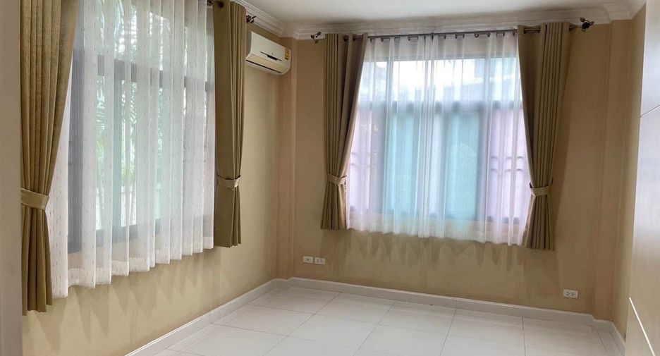 For rent 5 bedrooms house in Mueang Nonthaburi, Nonthaburi