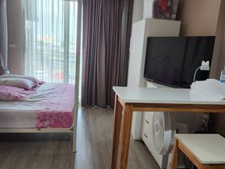 For sale studio condo in Khlong Toei, Bangkok