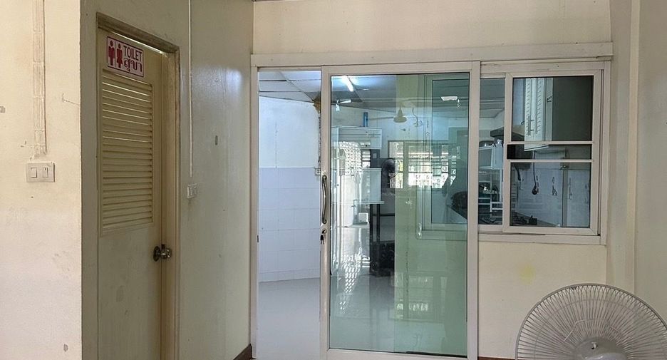 For sale 2 bedrooms townhouse in Thanyaburi, Pathum Thani