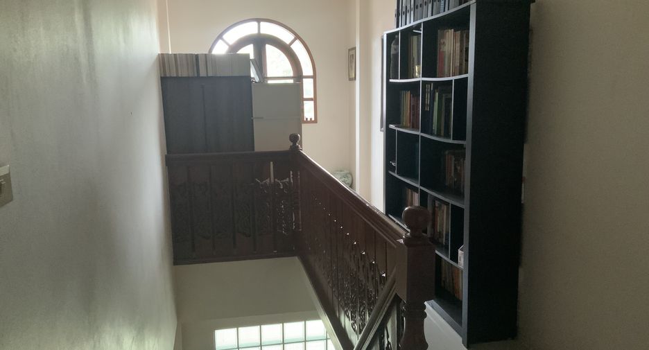 For sale 5 bedrooms house in Bang Khen, Bangkok
