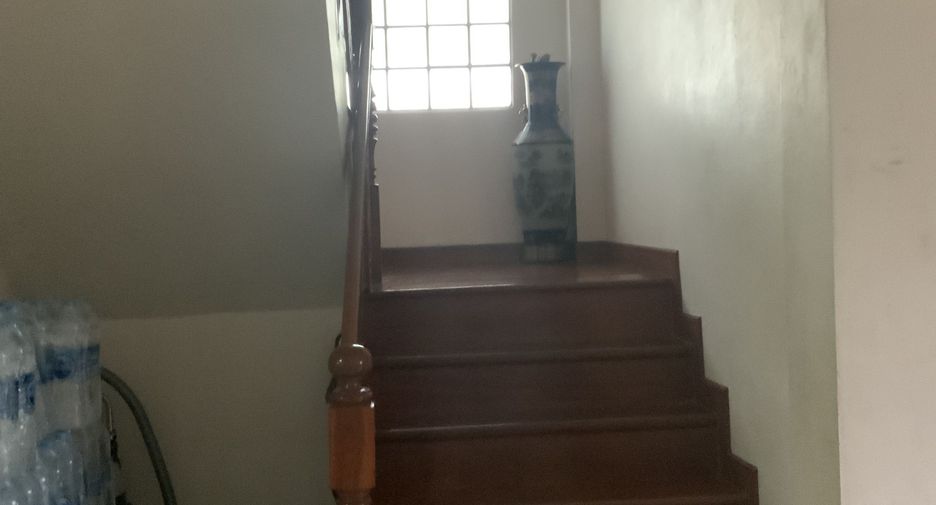 For sale 5 bedrooms house in Bang Khen, Bangkok
