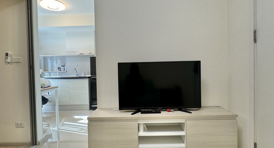 For sale 1 bed condo in Mueang Udon Thani, Udon Thani