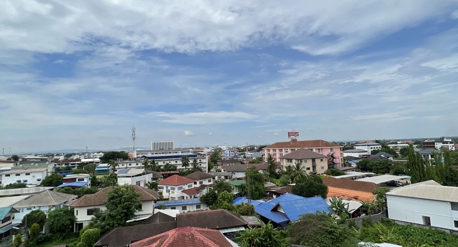 For sale 1 bed condo in Mueang Udon Thani, Udon Thani
