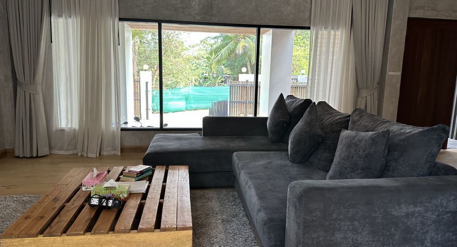 Villa en alquiler de 3 habitaciones en Mueang Phuket, Phuket