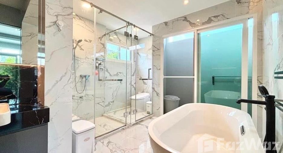 Casa en venta de 4 habitaciones en Prawet, Bangkok
