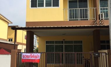 出售 1 卧室 联排别墅 在 Phanat Nikhom, Chon Buri