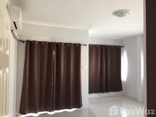 Casa adosada en venta de 1 habitaciones en Phanat Nikhom, Chonburi