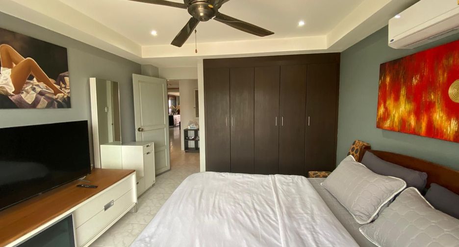For rent 2 bedrooms condo in Mueang Phuket, Phuket