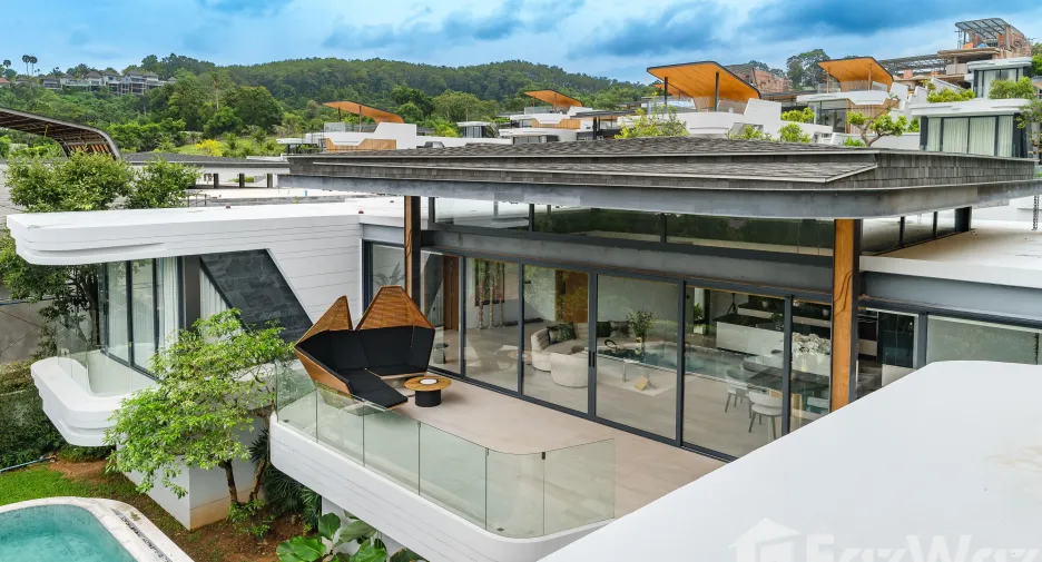 For sale 4 bedrooms villa in Thalang, Phuket