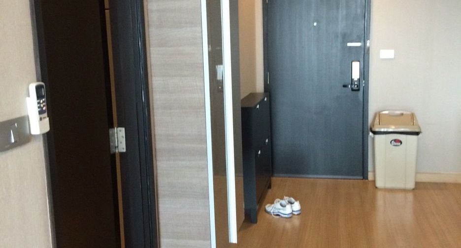 For sale 2 bedrooms condo in Khlong Toei, Bangkok