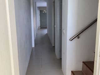 For sale 5 bedrooms townhouse in Mueang Surat Thani, Surat Thani
