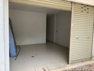 For sale 5 bedrooms townhouse in Mueang Surat Thani, Surat Thani