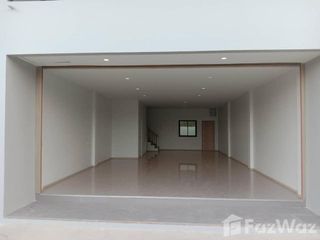 Casa adosada en venta de 3 habitaciones en Mueang Ratchaburi, Ratchaburi